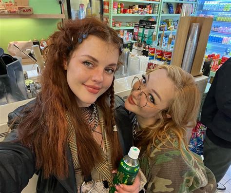 TW Pornstars - Sidney Summers. Twitter. happy New Year🥰 @theemmamag. 4: ...