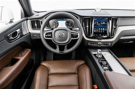 2018 Volvo XC60 T8 Inscription dashboard - Motor Trend en Español