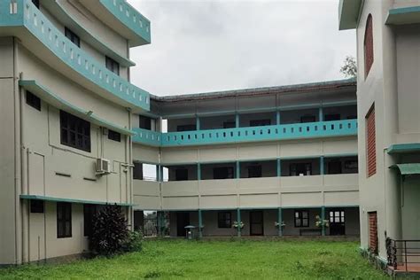 EMEA College of Arts and Science Kondotty Malappuram Campus: Photos ...
