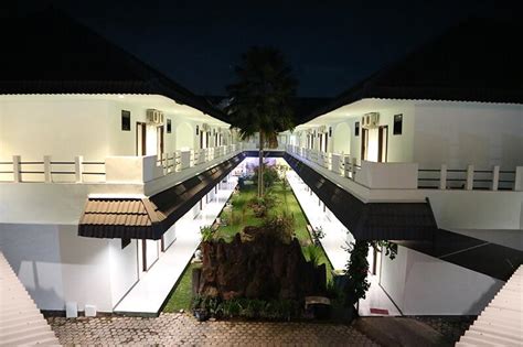 Mahkota Hotel Banyuwangi - 2022 hotel deals - Klook India