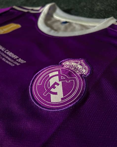 AP Sports Wear - Cristiano Ronaldo Real Madrid 2017...