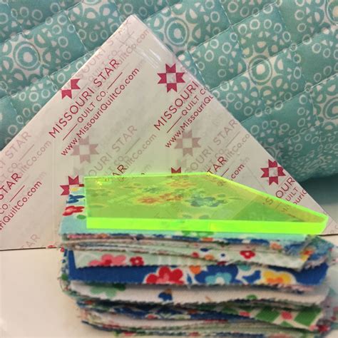 Mini Periwinkle Quilt Tutorial 的图像结果