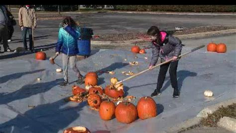 Pumpkin smash events held all over Chicago to keep methane-gas ...