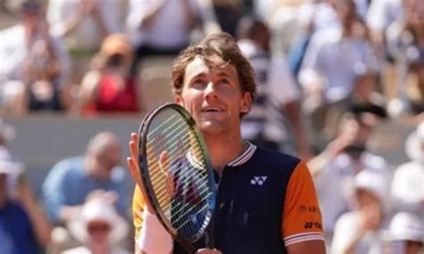 French Open: Casper Ruud quells Jarry to set up quarterfinals clash ...