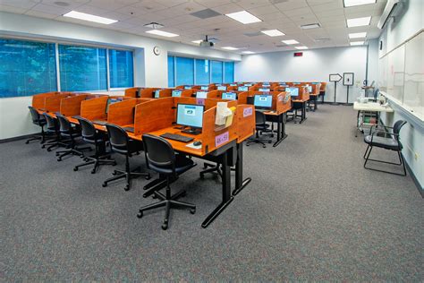 Science Hall: Testing Center | Midwestern University