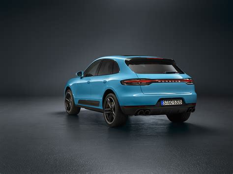 Porsche: Presenting the all-new 2018 Macan!