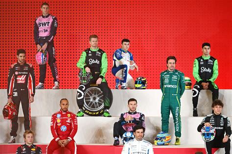 Can an F1 Car Drive Upside Down? Aerodynamics Explained - Las Motorsport