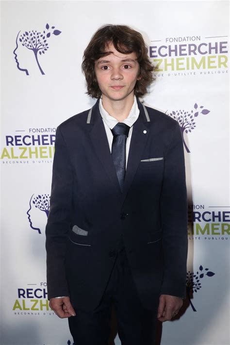 Photo : Max Baissette de Malglaive (comédien) - Photocall du 16ème Gala ...