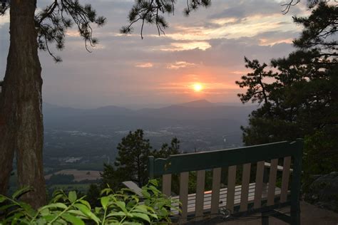 Read Mountain Hike - Under :59 | Yo! Noke