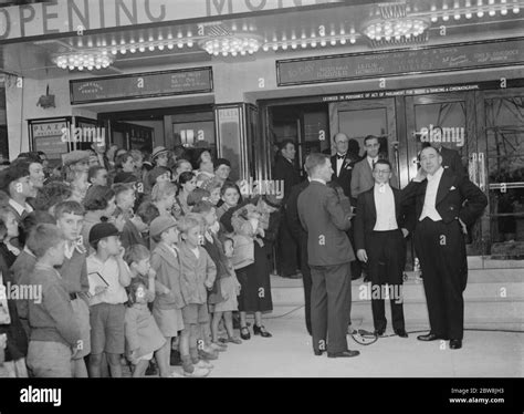 Plaza Cinema Banque d'image et photos - Alamy