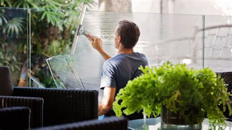 6 Smart Cleaning Hacks to Save Energy and Finish Housework Effortlessly