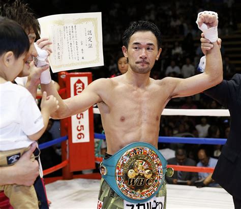 Yamanaka keeps WBC bantam belt by halting Carson in seven – RingSide24