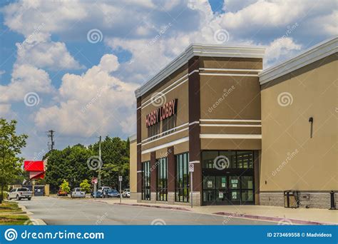 Hobby Lobby Retail Store Exterior Building and Sign Side View Editorial Stock Photo - Image of ...