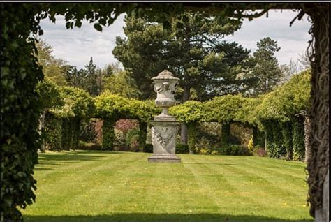 THORNTON MANOR (Thornton Hough, Wirral) - B&B Reviews, Photos, Rate ...