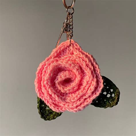 Crochet Rose keychain – darninglights