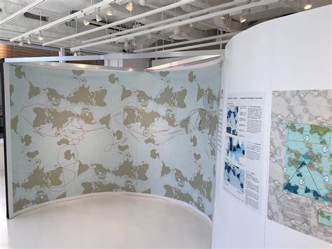 Buy AuthaGraph World Map. A new world map reengineered to represent the ...