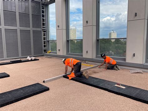 Rooftop Sportsfield 的图像结果