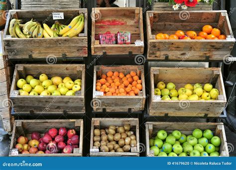 Typical Grocery Shop in Florence , Italy Editorial Image - Image of ...