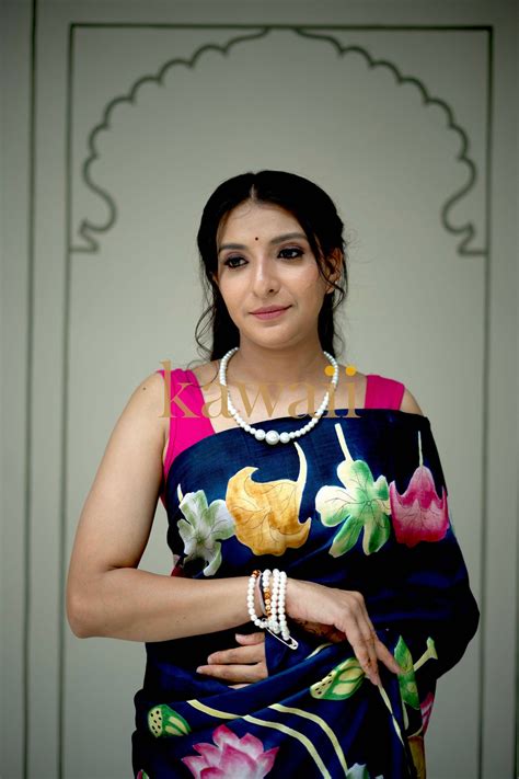 Jheel Pichwai Saree with Floral Handcrafted Design | Kawaii