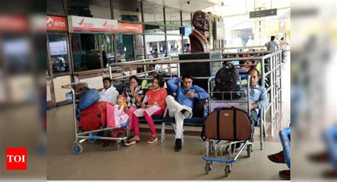 OVER 300 FLIGFHTS DELAYED: Runway closure at IGI sends fares soaring ...