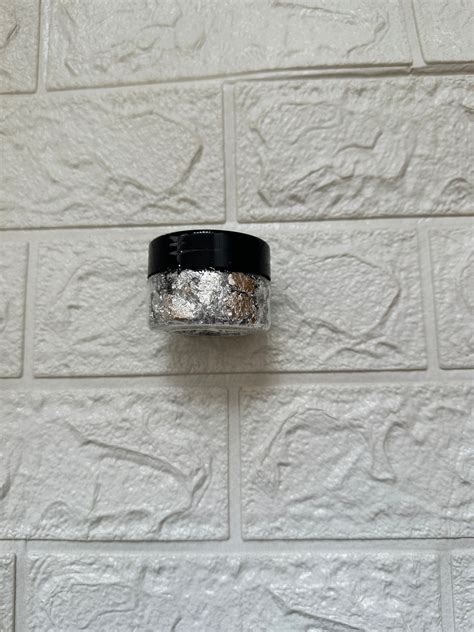 Silver flakes – Jinalresinstudio