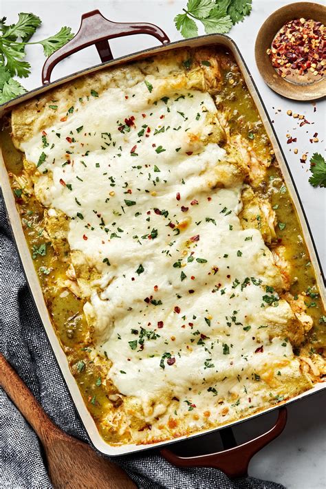 Creamy green chile chicken enchiladas – Artofit