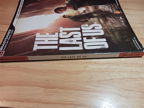 The Last Of Us Guia De Estratégia Signature Series | Ubuy India