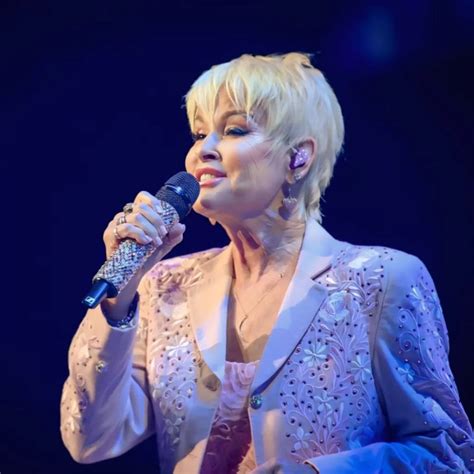 Lorrie Morgan Age, Height, Husband, Net Worth, Songs And More ...
