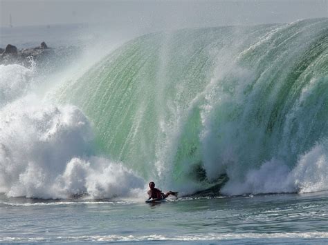 Huge Surf At The Wedge, Newport Beach, California | Surfing, Big wave ...