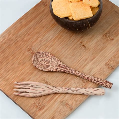 Wholistic You - one stop shop for healthy food and sustainable lifestyle.