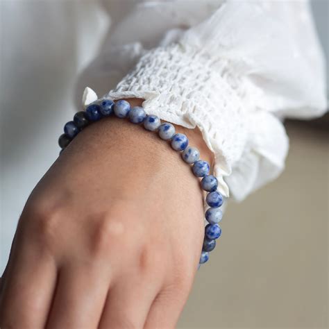 Sodalite bead bracelet - 6mm | Stone for Emotional Balance – The Lilith ...