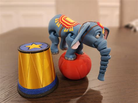 First 8 color print on the Bambu Labs X1C (2 AMS units) - About 24 ...