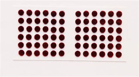 Pallavi (P7DM) P7 Dark Maroon bindis(pack of 10 flaps) : Amazon.in: Beauty
