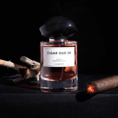 Cigar Oud Luxury Perfume – LUNAER WORLD