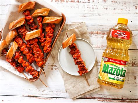 Pinchos De Pollo Con Tostones