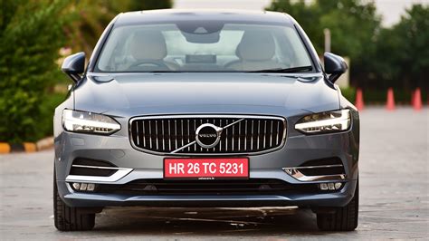 Volvo S90 2016 D4 Inscription Compare Car Photos - Overdrive