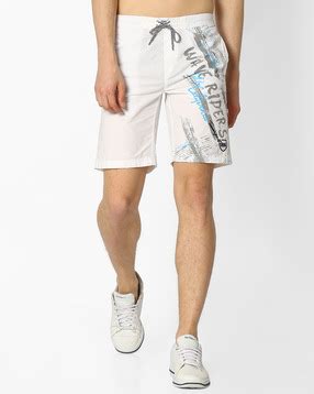 Team Spirit: Buy Men's T-Shirts, Shorts & Pants Online at AJIO