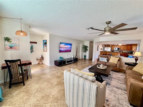 Naples Park Getaway! King Beds Large Fenced Yard - Houses for Rent in ...