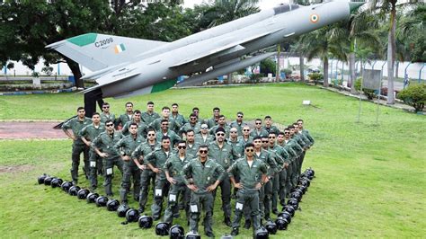 Fighter pilots reveal the MiG-21 truth, defend India's war-winner