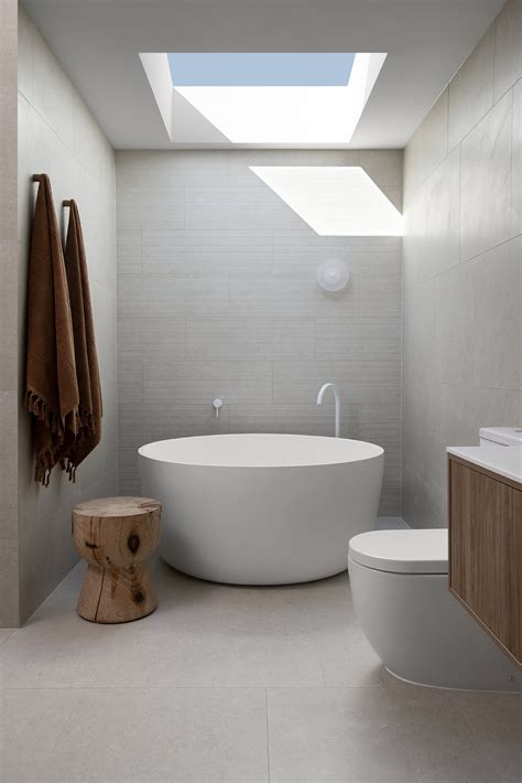 6 Designer Bathroom Ideas | The Features You'll Find In Every Designer ...