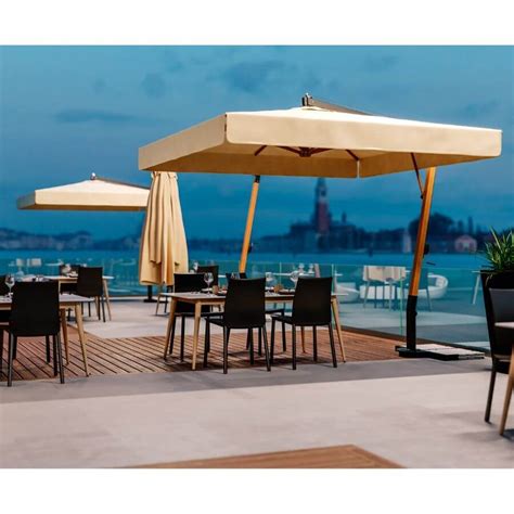 PARASOL DE DISEÑO FLORIDA CON MACETERO.