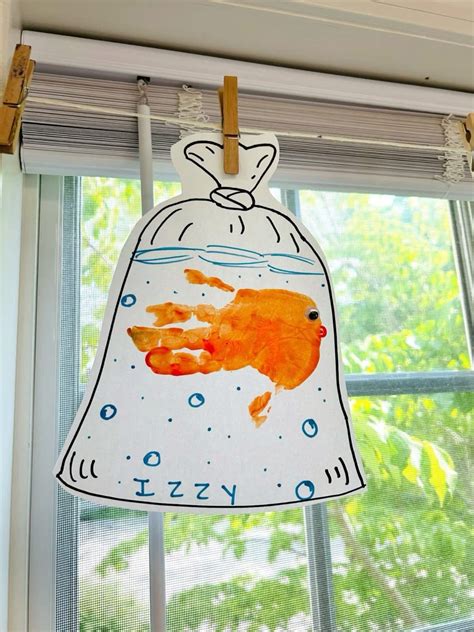 Pin by Elizabeth Bailey on Crafts | Toddler art projects, Toddler arts ...