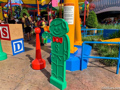 10 Things You Must Know BEFORE Riding TRON Lightcycle / Run in Magic ...