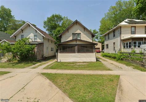 212 Goguac St W, Battle Creek, MI 49015 | Homes.com
