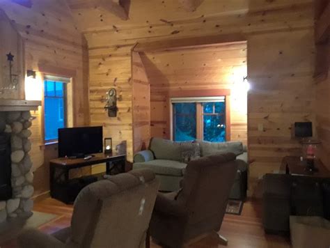 LOG CABIN INN RESORT (McKenzie Bridge) - Inn Reviews & Photos - Tripadvisor
