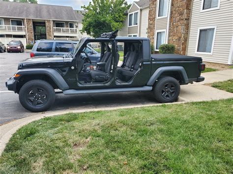 Kansas City Metro Jeep Gladiators | Jeep Gladiator (JT) News, Forum, Community ...