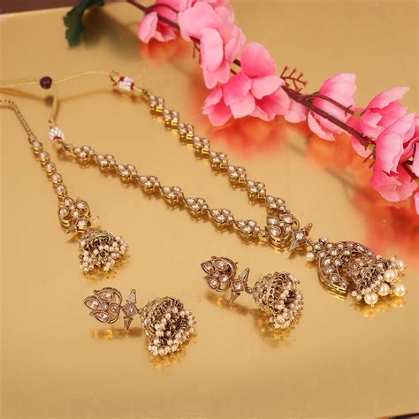 Sukkhi Classic Alluring Gold Plated Kundan & Pearl Necklace Set For Wo ...