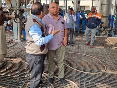 Zimbabwe Industry and Commerce Minister Raj Modi visits Narmada ...