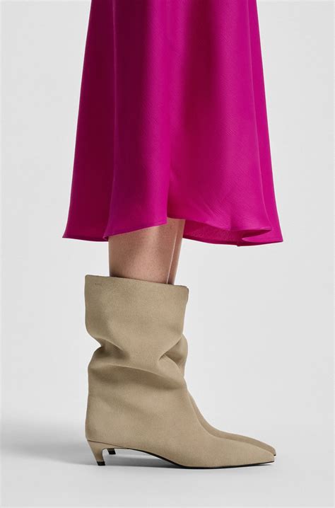 BOSS - Suede tubo boots with kitten heel - Light Beige