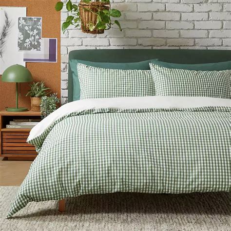 The mix-and-match bedding trend you need to know about | Ideal Home